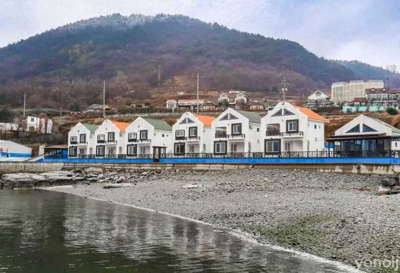 Namhae Sea And Star Pension