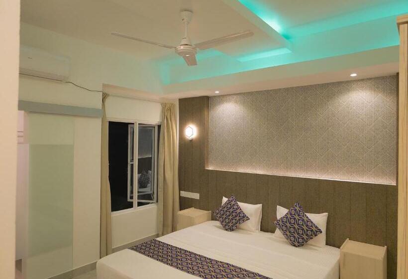 پانسیون Arora View