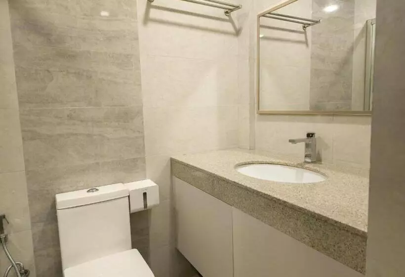 پانسیون Arora View