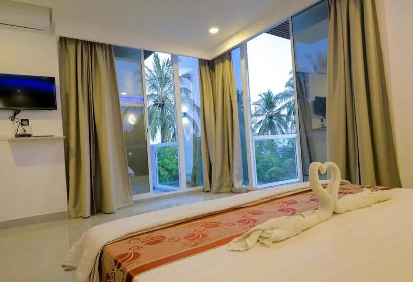 پانسیون Arora View