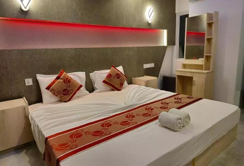 پانسیون Arora View