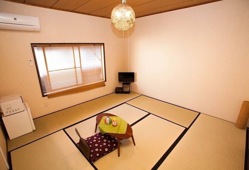 펜션 Guest House Omotenashi Kyoto