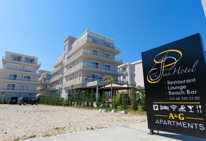 The Peak Hotel & Lounge