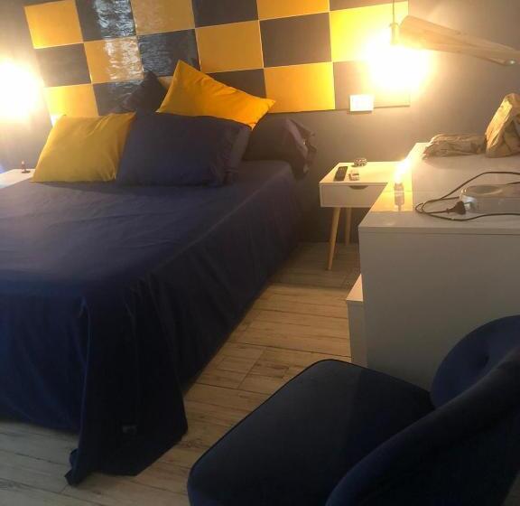 تختخواب و صبحانه Pizzofalcone43