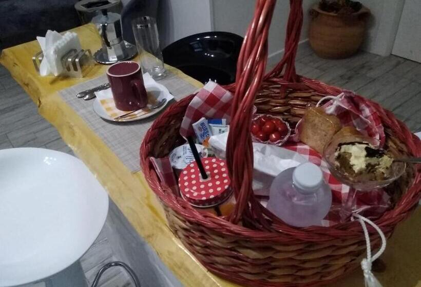 تختخواب و صبحانه Pizzofalcone43