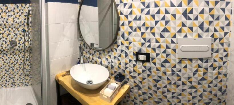 تختخواب و صبحانه Pizzofalcone43