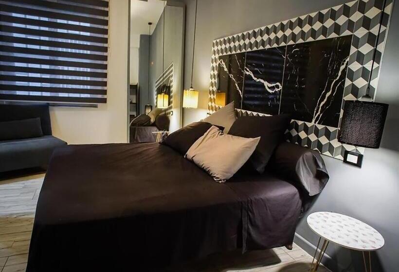 تختخواب و صبحانه Pizzofalcone43