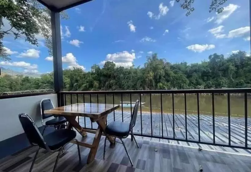 Hotelli เพชรมณีกาญจน์ บีช รีสอร์ท