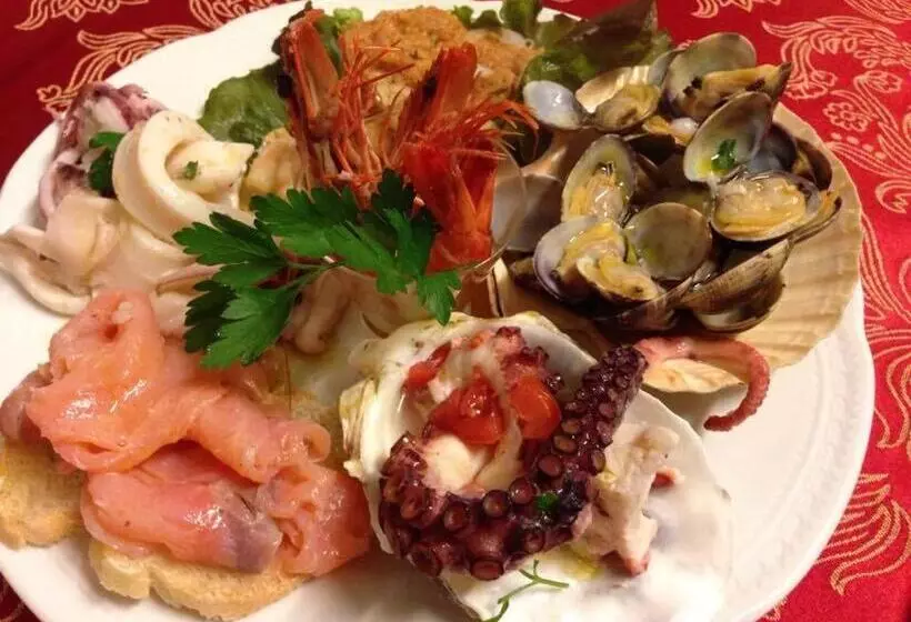 Hotelli Holiday Sul Lago