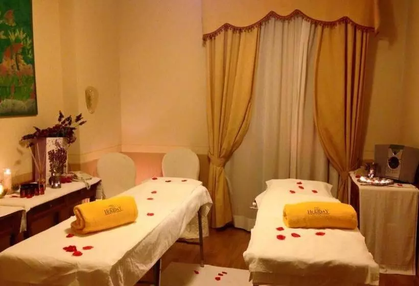 Hotelli Holiday Sul Lago