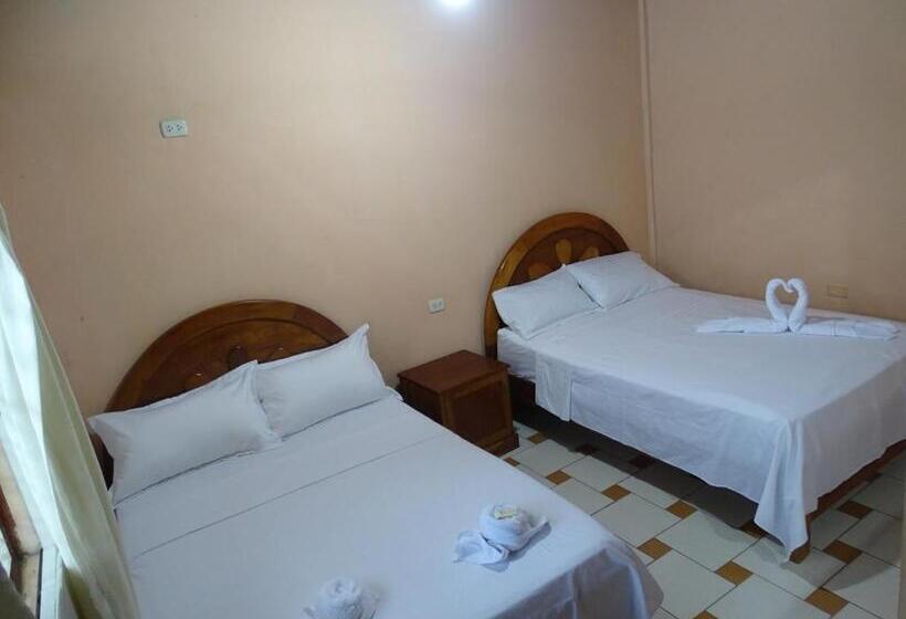 ホテル Hostal Residencial Ucayali