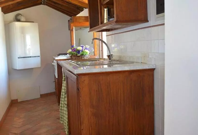 Hotelli Torraiolo Appartamento Borgo 3
