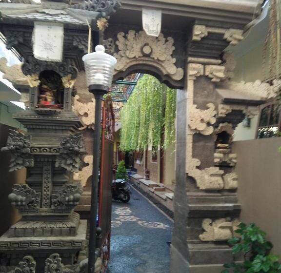 膳宿费 Asta House