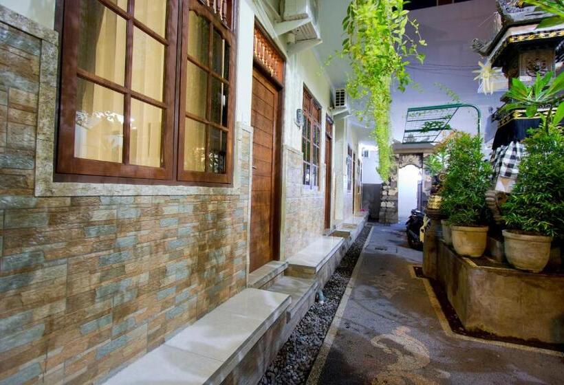 膳宿费 Asta House