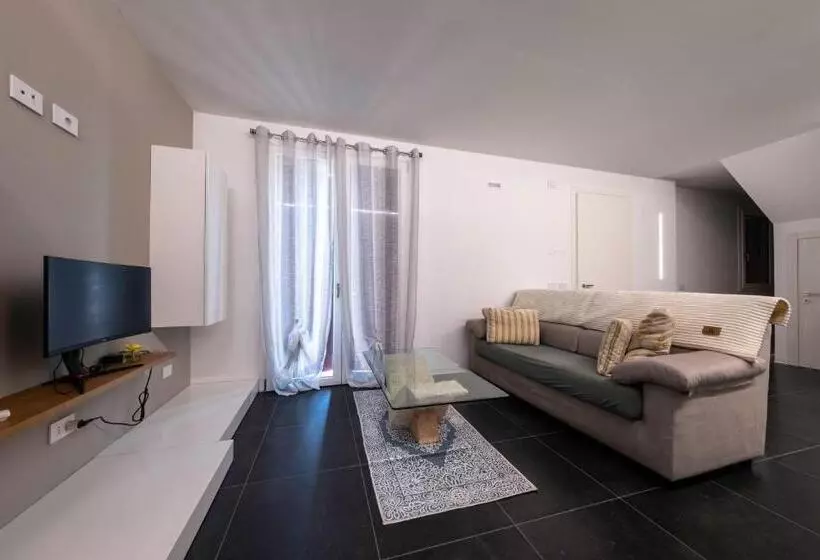 ペンション Casa Ardesia