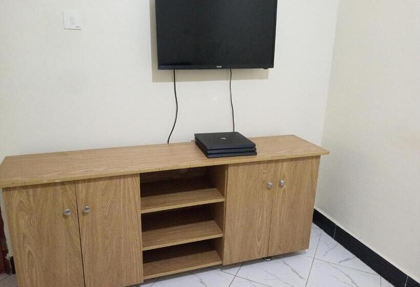 پانسیون Safari Lake View Apartments, Muyenga