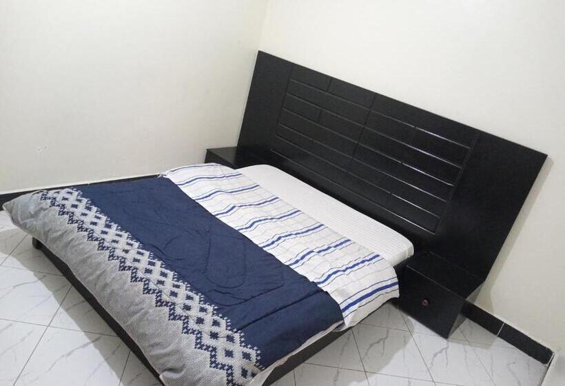 پانسیون Safari Lake View Apartments, Muyenga