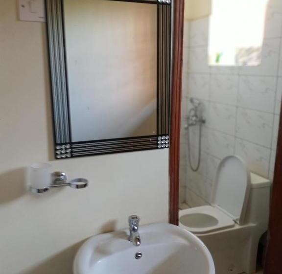 پانسیون Safari Lake View Apartments, Muyenga