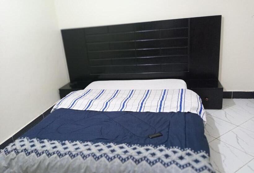 پانسیون Safari Lake View Apartments, Muyenga