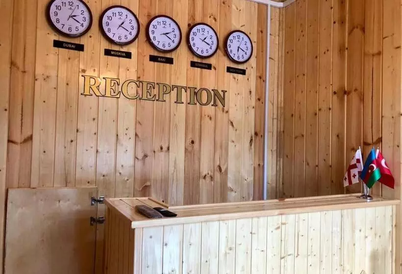 Wood Motel