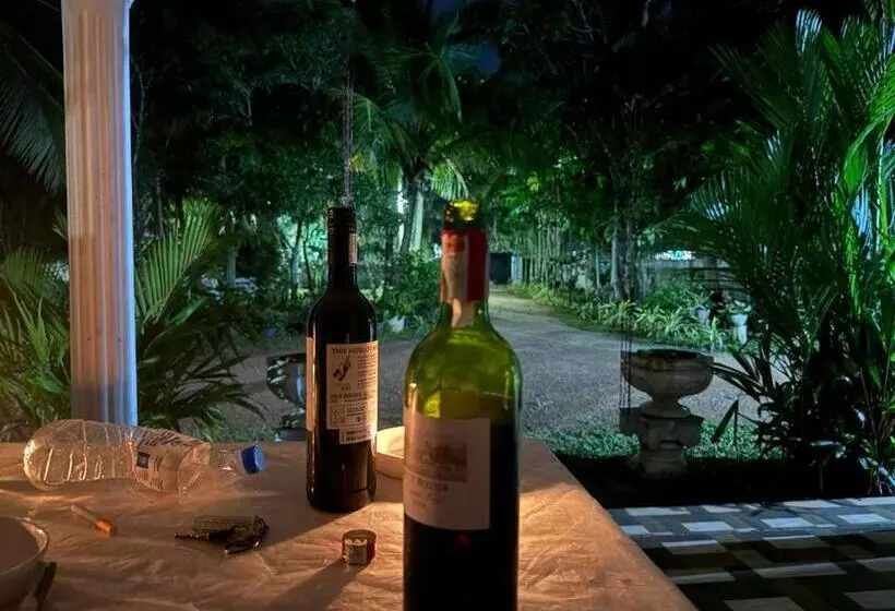 Retkeilymaja Grand Refuge Holiday Rooms