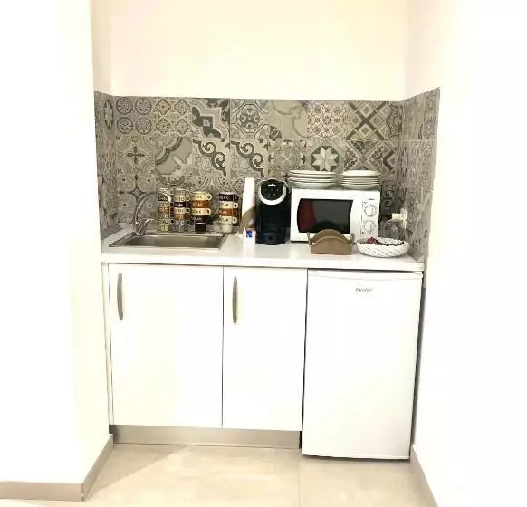 تختخواب و صبحانه Dorant Charme&rooms