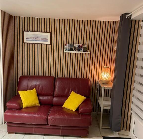 مبيت وإفطار Studio 3 Mn De La Plage Terrasse Vélos Proche De La Ville Fortifiée