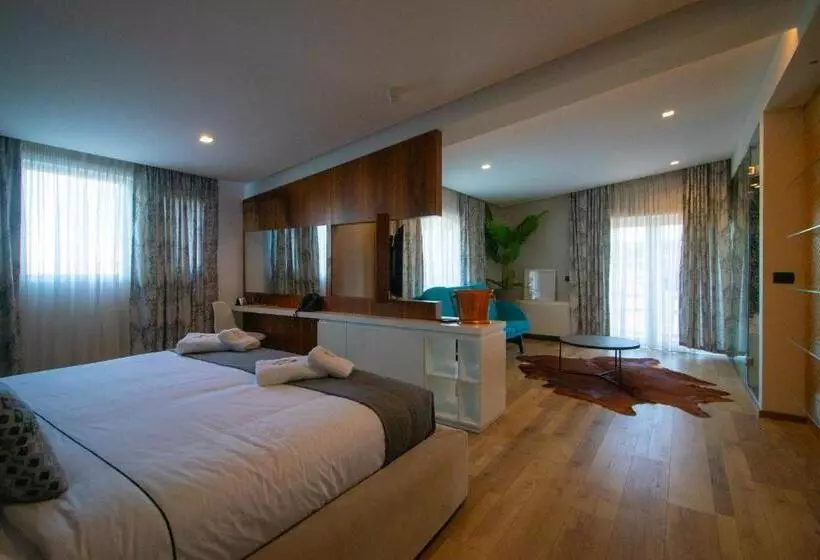 ホテル Elite Luxury Boutique