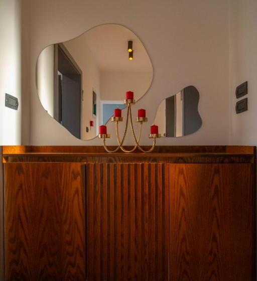 هتل Elite Luxury Boutique