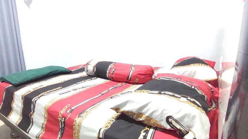 בית מלון כפרי Oyo 93167 Penginapan Noval