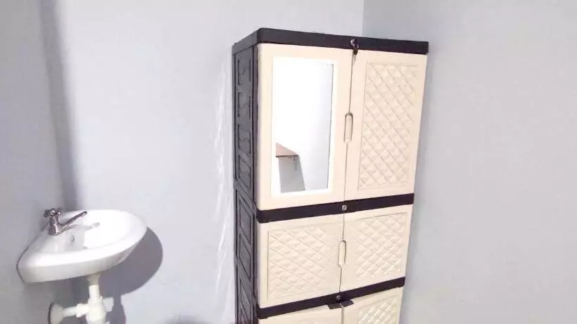 Hotelli Oyo 93167 Penginapan Noval