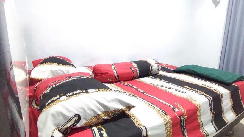 בית מלון כפרי Oyo 93167 Penginapan Noval