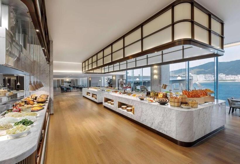 هتل Wyndham Grand Busan