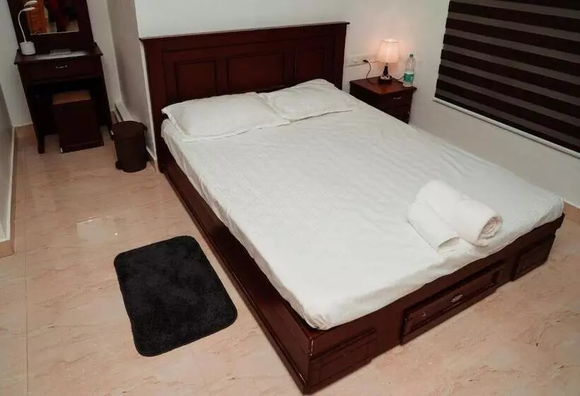 Kalloos Island Backwater Resort