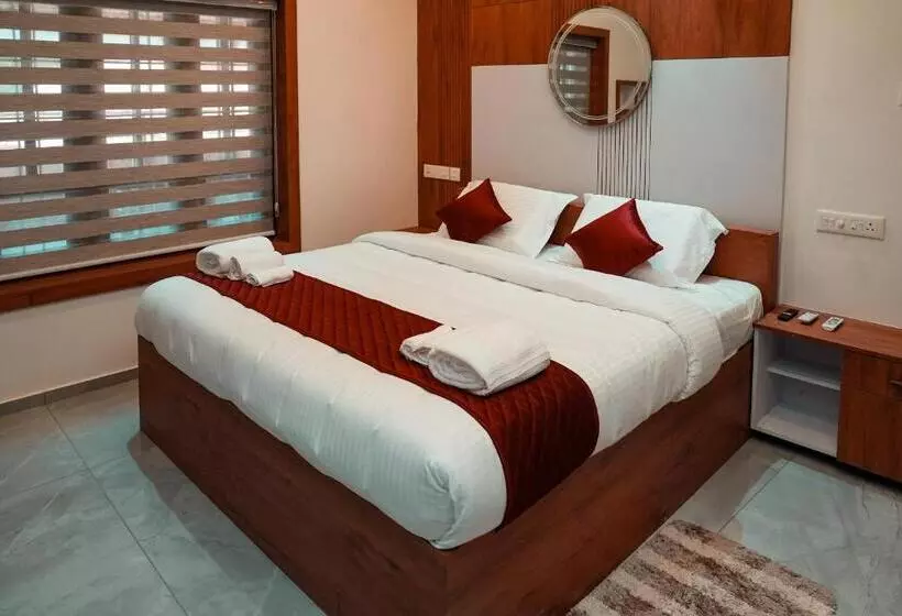 Kalloos Island Backwater Resort