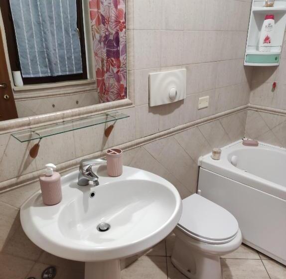 پانسیون Appartamento Fiera Di Roma Da Manu