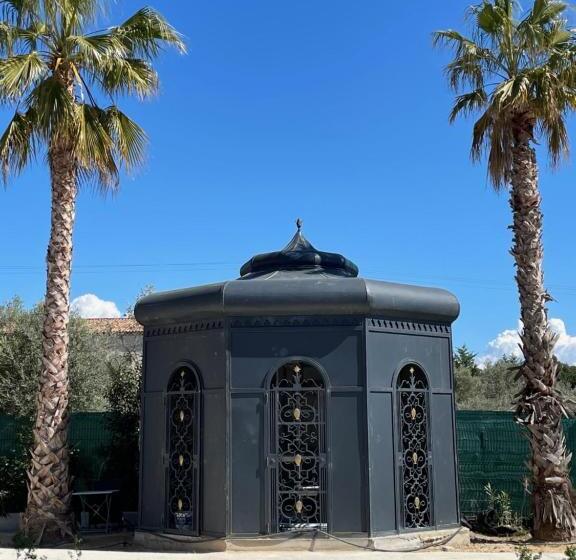 Пансион Maison Blue Palm Aix En Provence