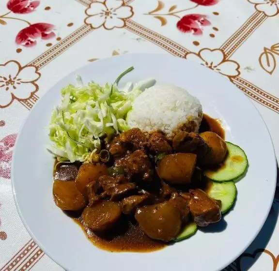 پانسیون Monkhsuuri Guesthouse