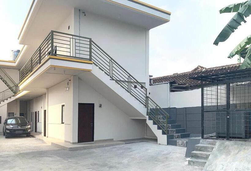 Urbanview Hotel Juanda Kota Agung By Reddoorz