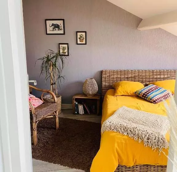 ベッドアンドブレックファースト Chambre Bohème Chez Rachel