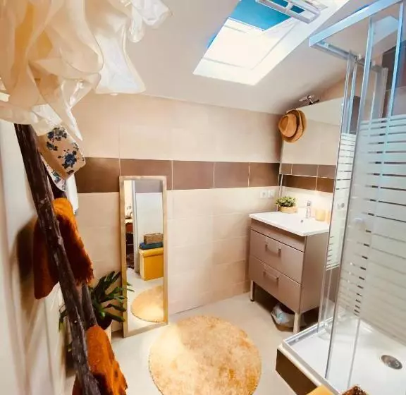 ベッドアンドブレックファースト Chambre Bohème Chez Rachel