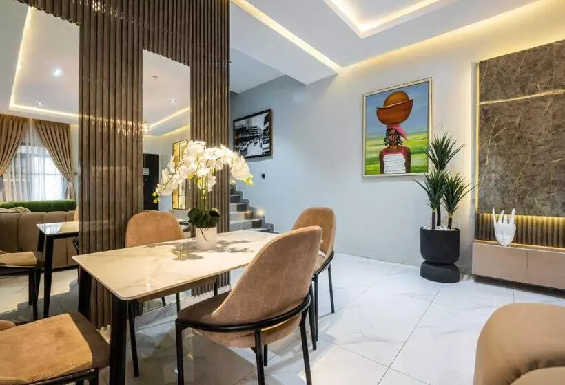 George Residence, Parkview Ikoyi