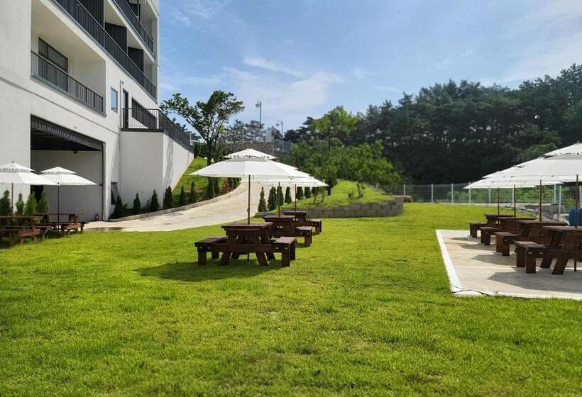 Hotel Hillsnorkelbeach