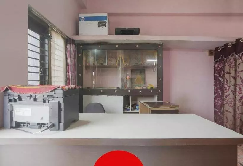 ホテル Oyo Flagship Adhya Lodge