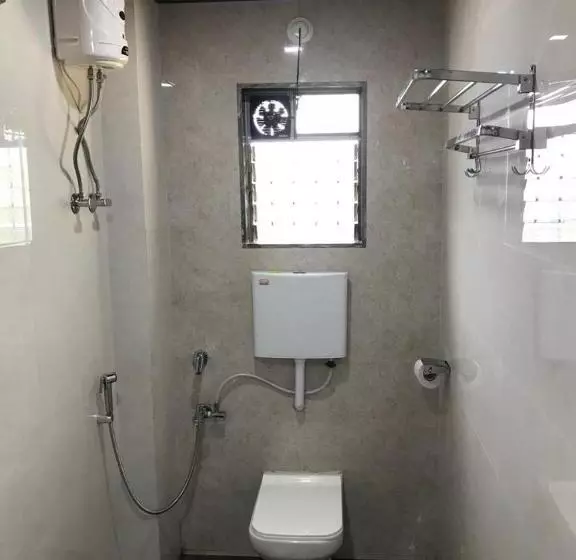 Hotelli O Tripthi Lodging & Boarding
