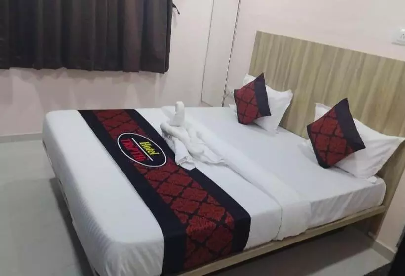 Hotelli O Tripthi Lodging & Boarding