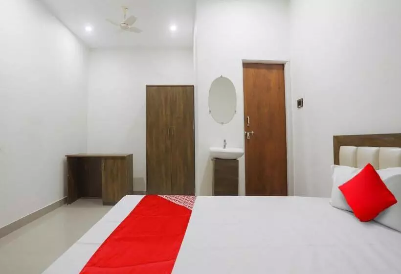 Oyo Flagship Hotel Rahul Service Appartment 2