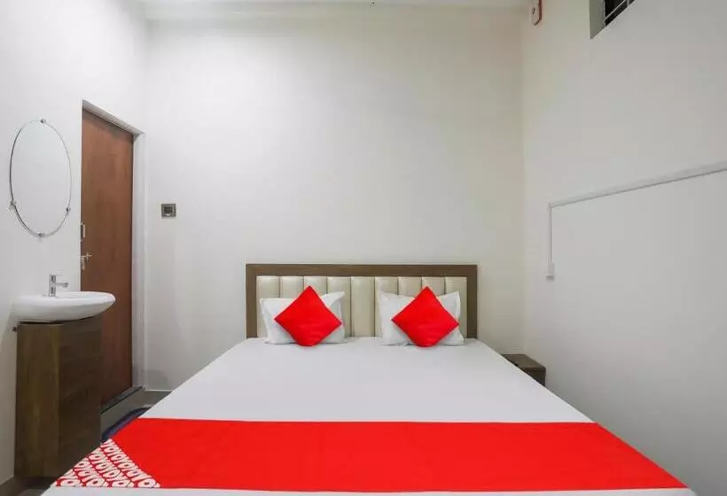 Oyo Flagship Hotel Rahul Service Appartment 2