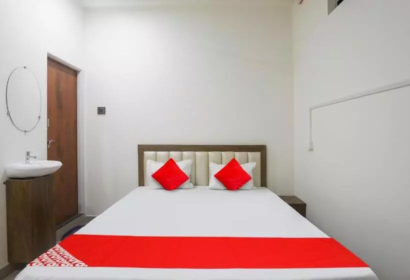 Oyo Flagship Hotel Rahul Service Appartment 2