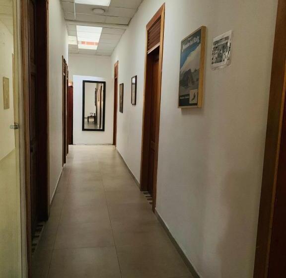 بنسيون Hostal Zaguán Caldense